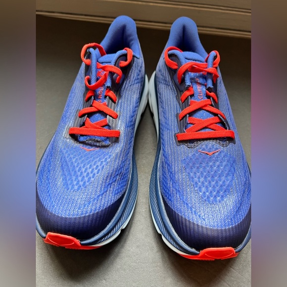 Hoka one one Clifton 9 youth size 6 women’s size 7.5 blue no box - Picture 2 of 7